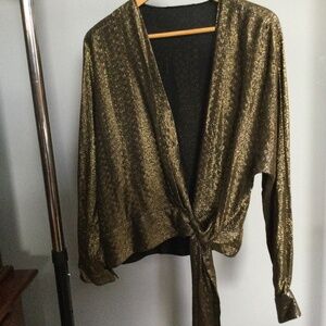 CAROLINA HERRERA WOMAN’S LUREX WRAP BLOUSE….STUNNING